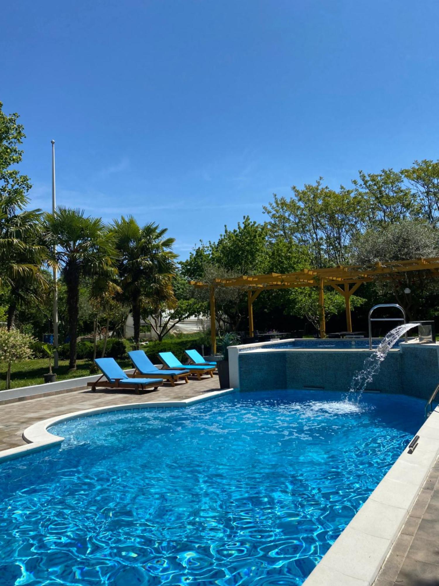 Guest House Milicevic Ljubuski Ngoại thất bức ảnh